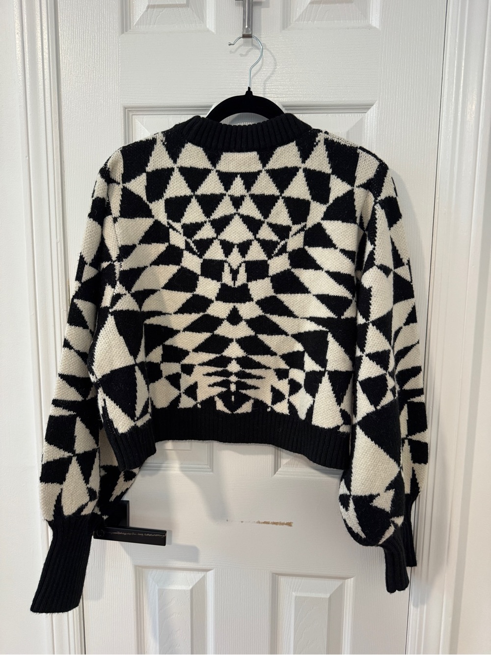 FARM RIO Black Heart Deco Knit
Sweater Size L - Picture 8 of 9